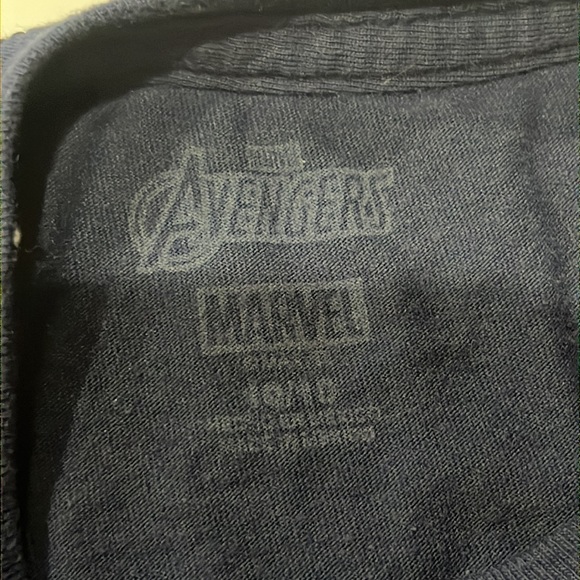 NWOT Marvel Avengers Iron Man Navy Blue Short Sleeve Crewneck Graphic Tee - Picture 3 of 3